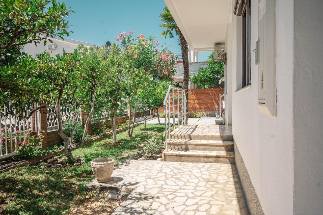 Vila Adriatik Ulcinj Exteriér fotografie