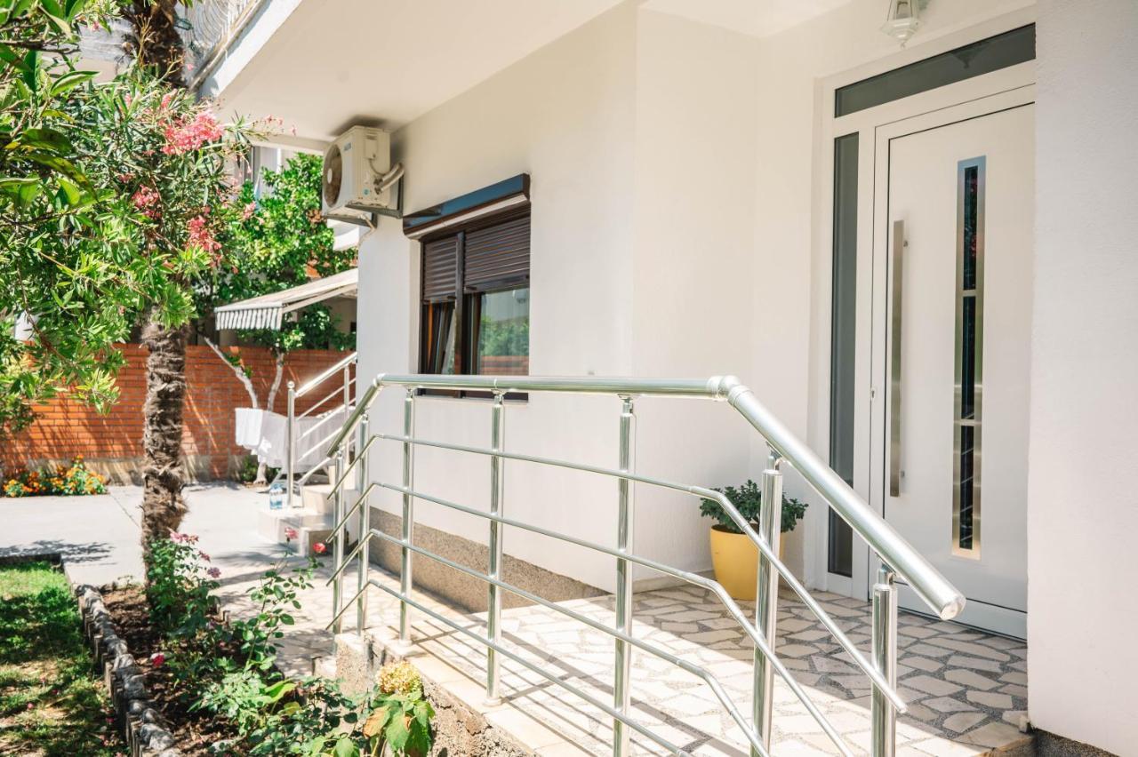 Vila Adriatik Ulcinj Exteriér fotografie
