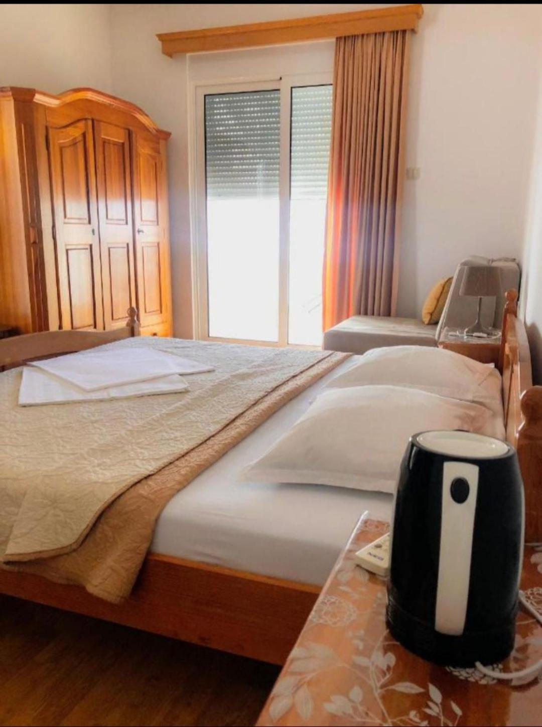 Vila Adriatik Ulcinj Exteriér fotografie
