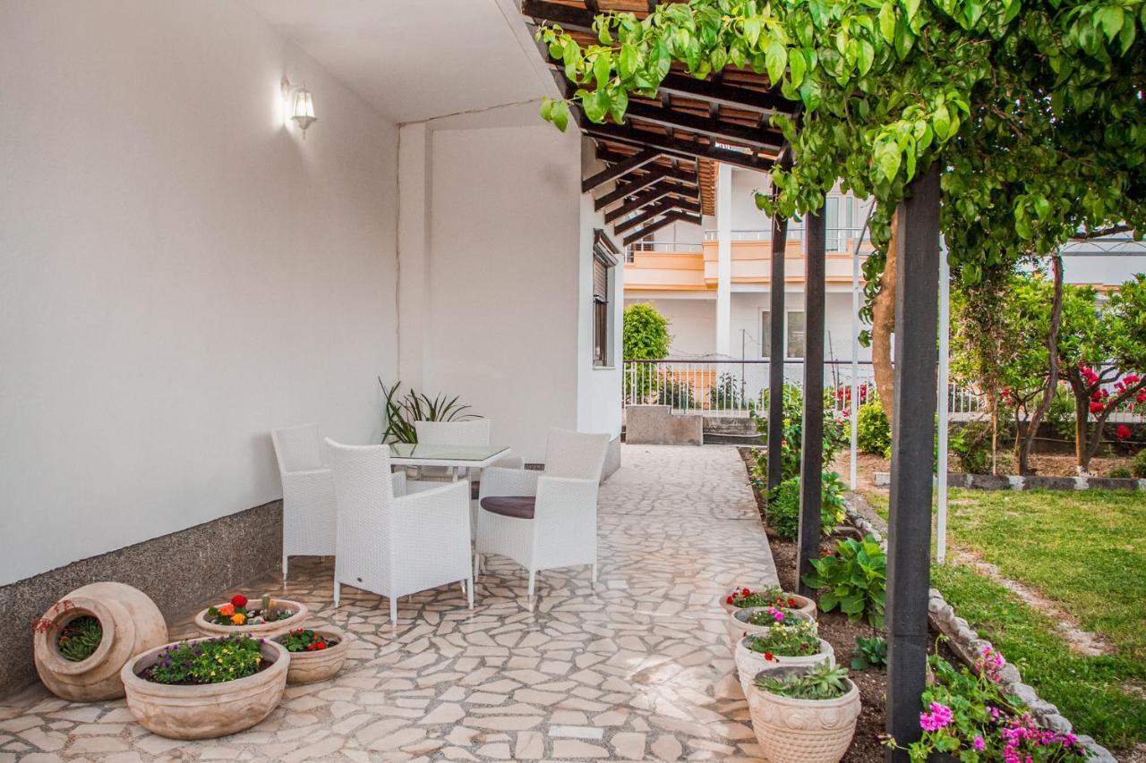 Vila Adriatik Ulcinj Exteriér fotografie