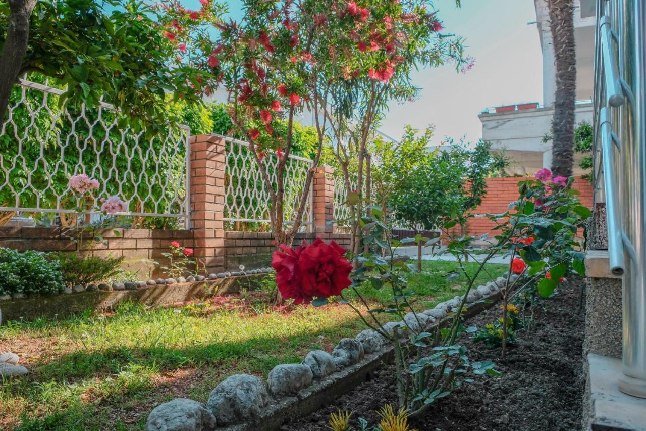 Vila Adriatik Ulcinj Exteriér fotografie